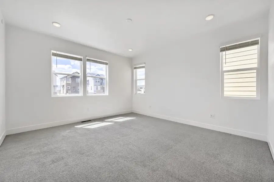 Spacious, unfurnished interior of a new home in Uplands, Westminster (Image 7).