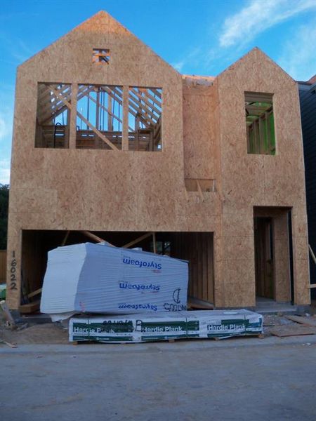 Let us show you how our advanced framing techniques have stood the test of time and allow more insulation for a quieter and more energy efficient home.