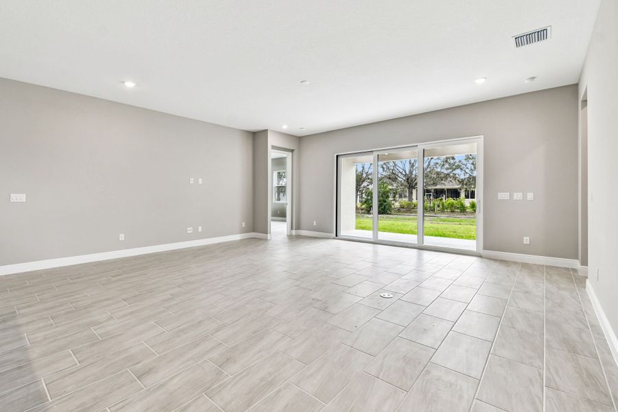 Spacious, unfurnished interior of a new home in River Preserve Estates, Parrish (Image 65).