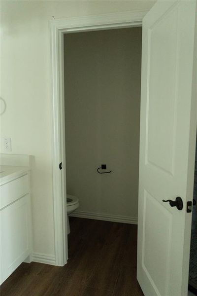 Spacious, unfurnished interior of a new home in , Dallas (Image 8).