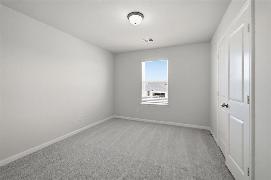 Spacious, unfurnished interior of a new home in La Terra, Celina (Image 23).
