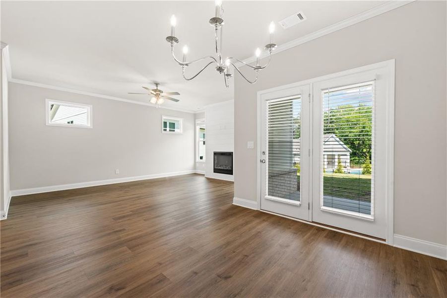Spacious, unfurnished interior of a new home in , Duluth (Image 19).