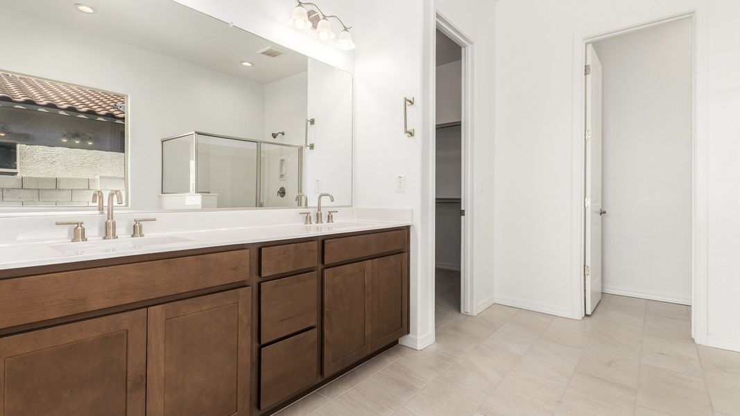 Furnished interior view inside a new home in Arroyo Seco - Hacienda, Buckeye (Image 13).