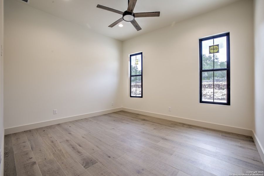 Spacious, unfurnished interior of a new home in , New Braunfels (Image 18).