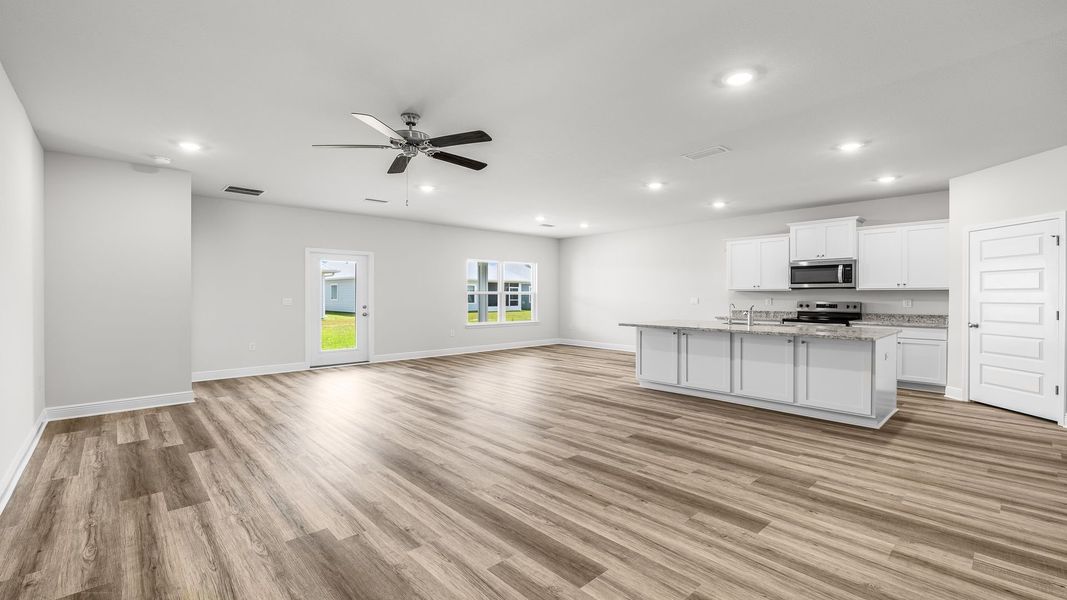 Spacious, unfurnished interior of a new home in WindMark Beach, Port Saint Joe (Image 16). Spacious, unfurnished interior of a new home in WindMark Beach, Port Saint Joe (Image 16).