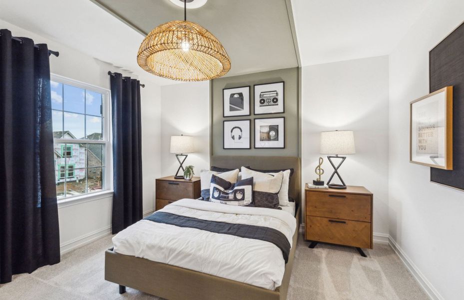 Representative furnished interior of a home built from the Albany by Pulte Homes in Kings Way, Denton (Image 14).