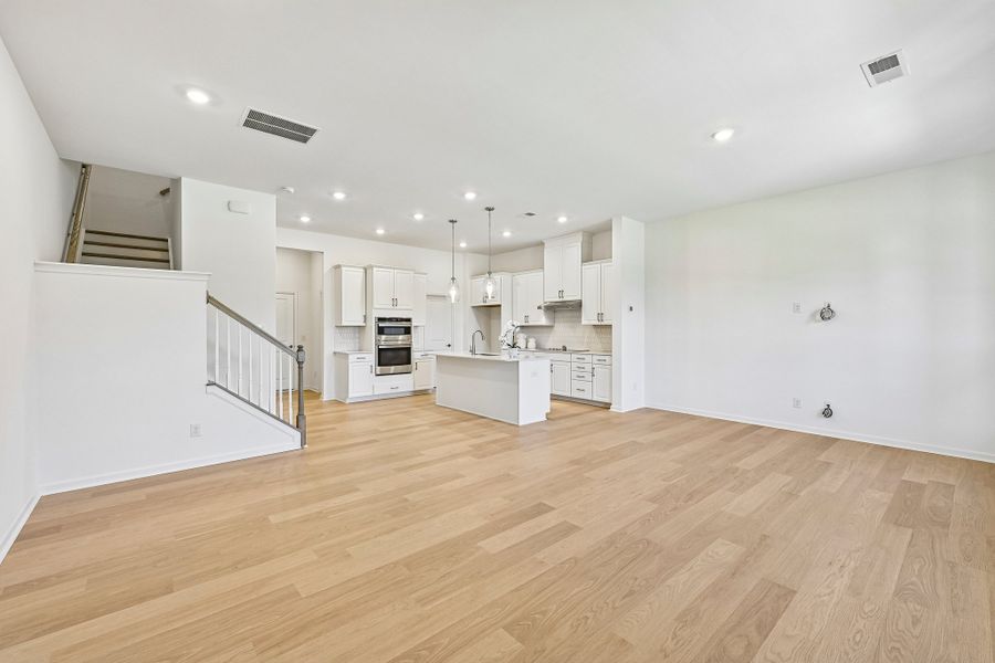 Spacious, unfurnished interior of a new home in Terraces at the Exchange, Fort Mill (Image 12).