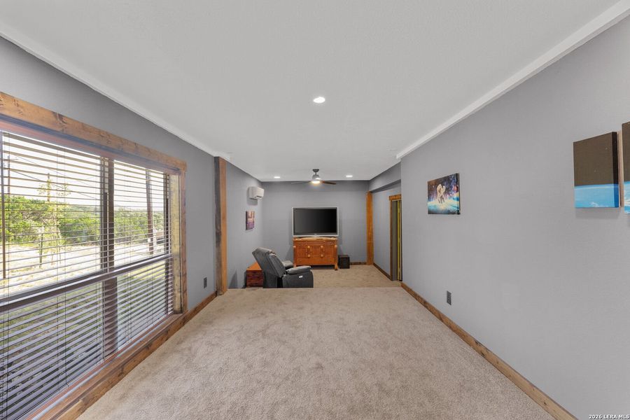 Spacious, unfurnished interior of a new home in , Lakehills (Image 12).