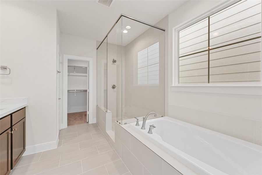 Primary Bathroom - 3rd Floor