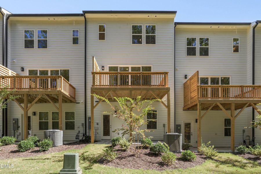 Twinleaf Townes 75_Exterior 2_10.23.25_w