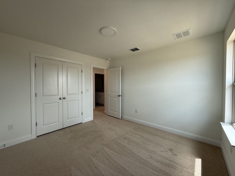 Spacious, unfurnished interior of a new home in Sage Hollow, Kyle (Image 20). Spacious, unfurnished interior of a new home in Sage Hollow, Kyle (Image 20).