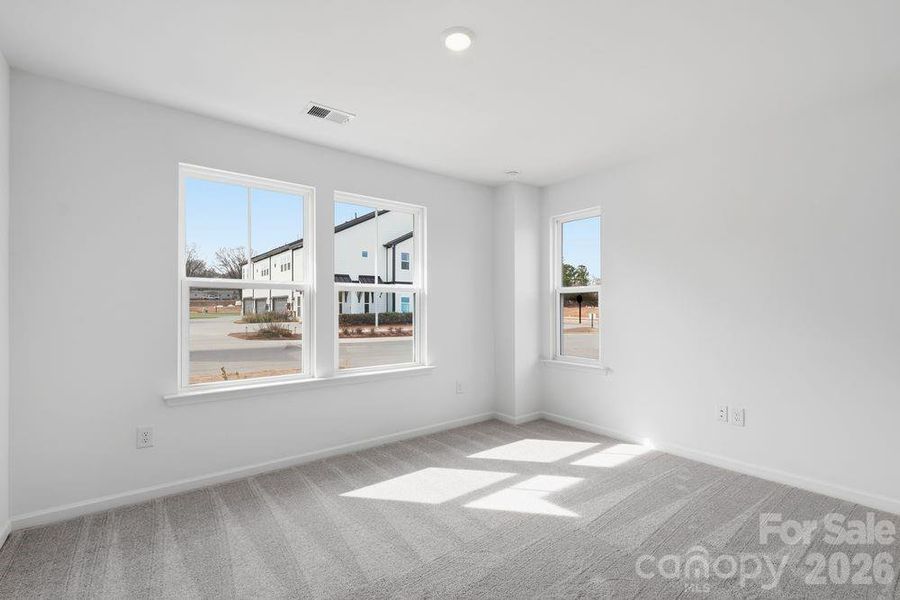 411 Silver Star Boulevard ~ Ready Now