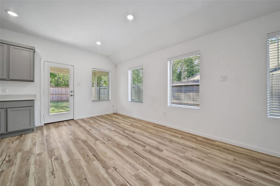 Spacious, unfurnished interior of a new home in The Highlands: Richmond Collections, Porter (Image 19).