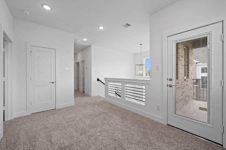 Spacious, unfurnished interior of a new home in Meridiana, Manvel (Image 14). Spacious, unfurnished interior of a new home in Meridiana, Manvel (Image 14).