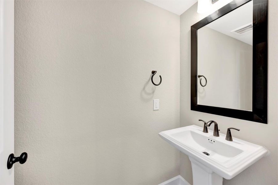 Powder bath