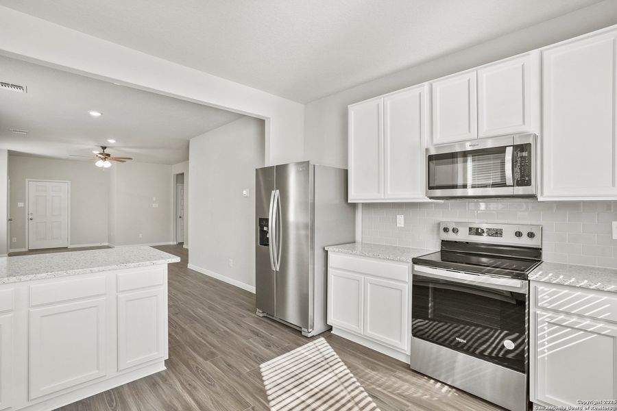Furnished interior view inside a new home in Swenson Heights, Seguin (Image 9).