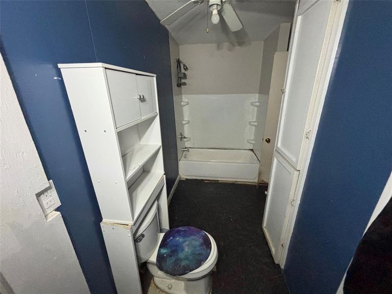 Image 18 of a home in .