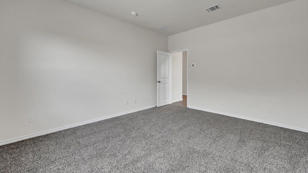 Spacious, unfurnished interior of a new home in Waverly Estates, Josephine (Image 23).