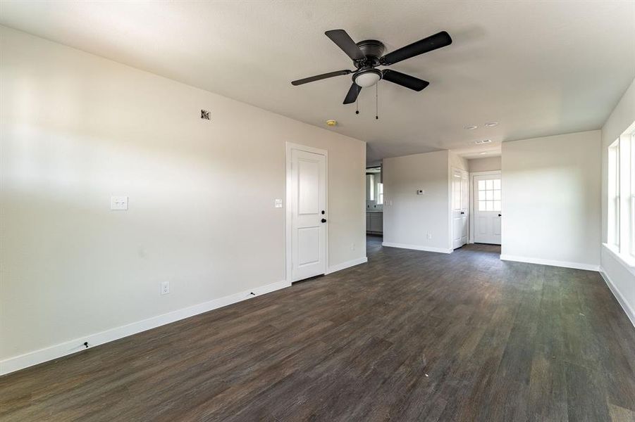 Spacious, unfurnished interior of a new home in , Fort Worth (Image 15). Spacious, unfurnished interior of a new home in , Fort Worth (Image 15).
