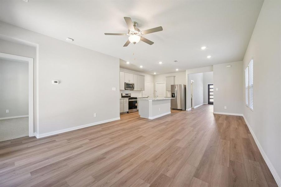 Spacious, unfurnished interior of a new home in Eastridge - Spring Series, McKinney (Image 19). Spacious, unfurnished interior of a new home in Eastridge - Spring Series, McKinney (Image 19).