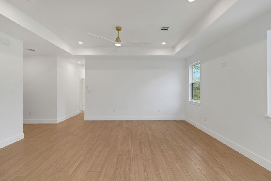 Living room area is approximately 13x14