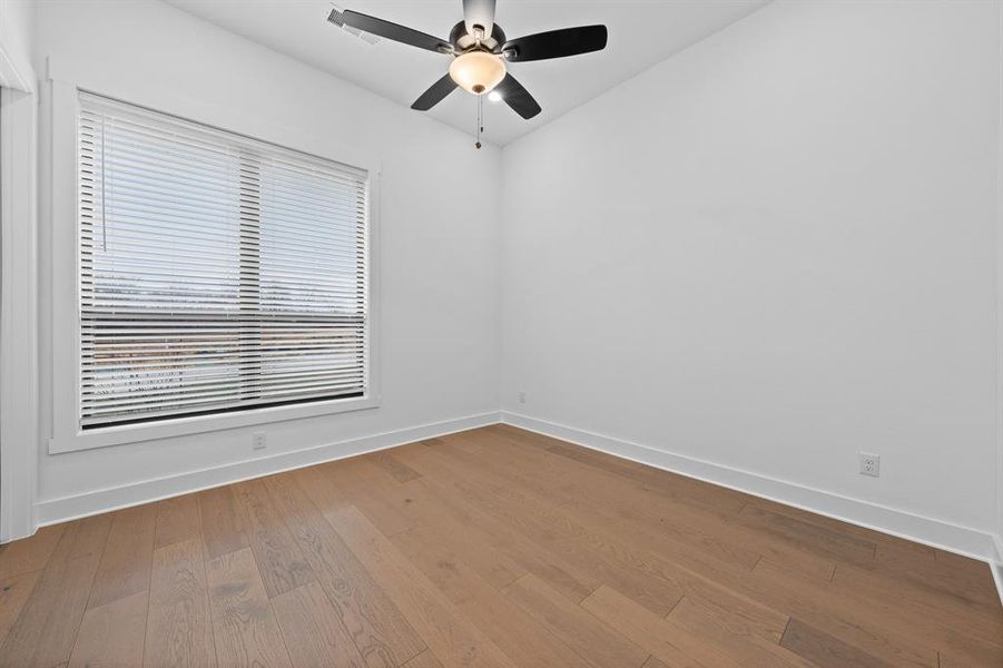 Spacious, unfurnished interior of a new home in The Woodlands, Krugerville (Image 15).