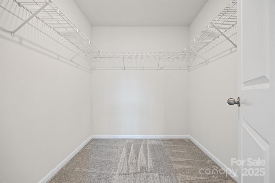 Spacious, unfurnished interior of a new home in , Fort Mill (Image 17).