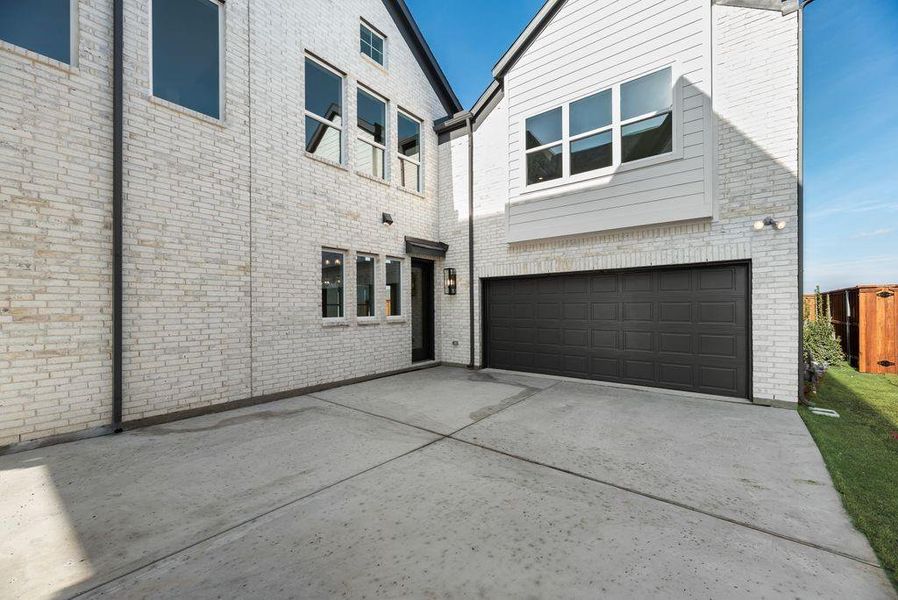 Exterior details and patio area of a home in Grand Estates of Anna, Anna (Image 18).