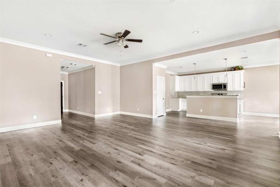 Spacious, unfurnished interior of a new home in , Dayton (Image 30).