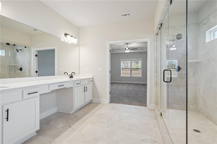 Furnished interior view inside a new home in Summerlin, Winder (Image 16).