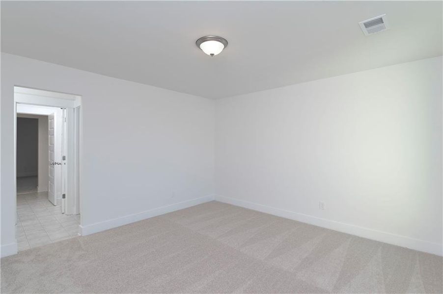 Spacious, unfurnished interior of a new home in Villas at Dawsonville, Dawsonville (Image 26). Spacious, unfurnished interior of a new home in Villas at Dawsonville, Dawsonville (Image 26).