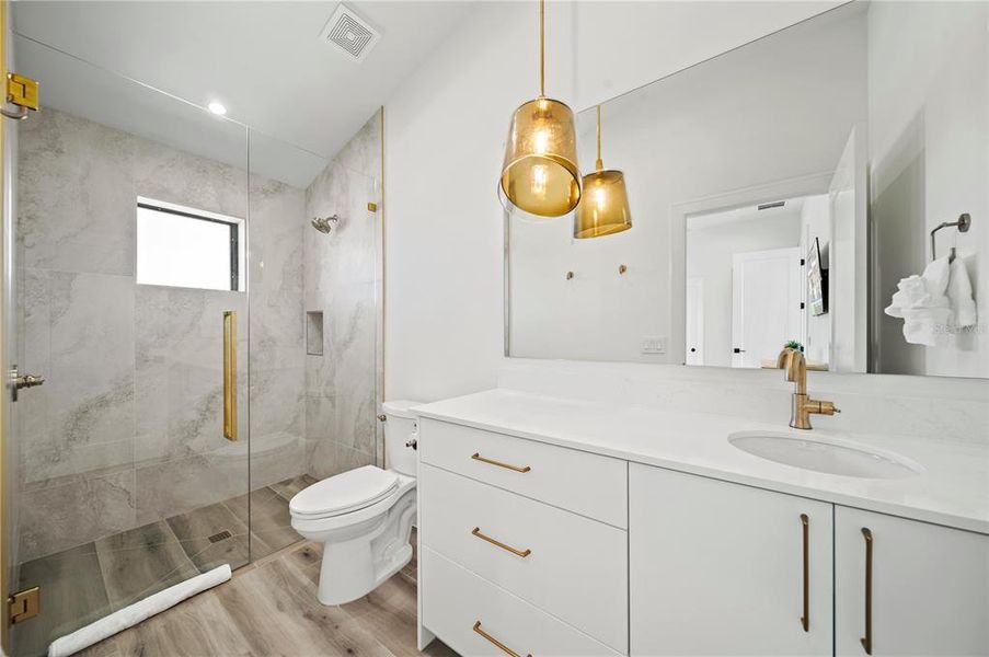 Furnished interior view inside a new home in , Sarasota (Image 34).