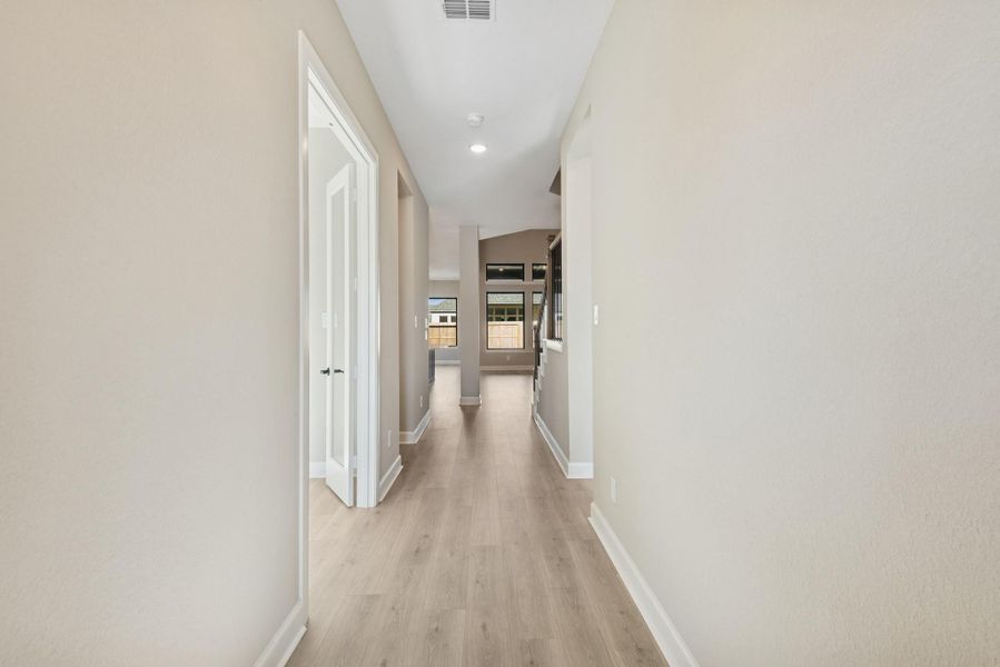 Spacious, unfurnished interior of a new home in Riceland 60’ Homesites, Mont Belvieu (Image 29). Spacious, unfurnished interior of a new home in Riceland 60’ Homesites, Mont Belvieu (Image 29).