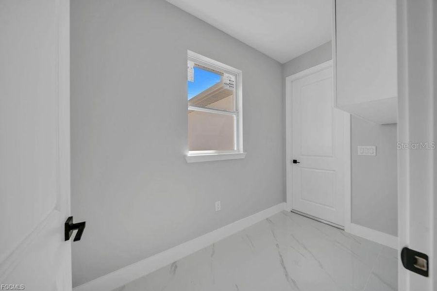 Image 33 of a home in .