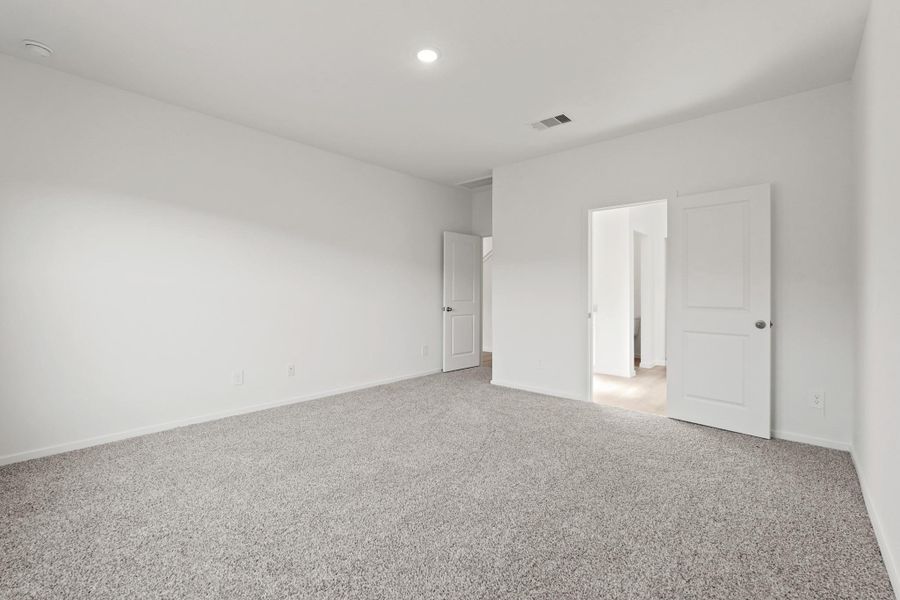 Spacious, unfurnished interior of a new home in New Waverly Station, New Waverly (Image 17).
