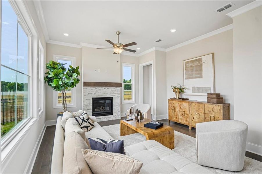 Furnished interior view inside a new home in Aberdeen, Hoschton (Image 14).