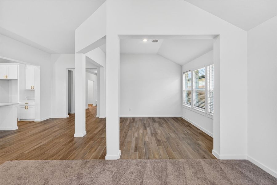 Spacious, unfurnished interior of a new home in , Alvin (Image 45).