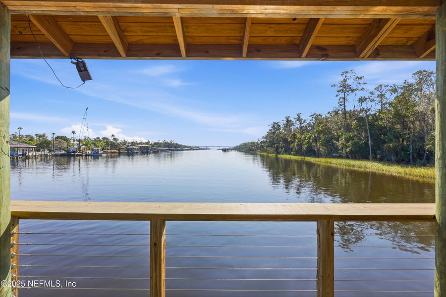 Exterior details and patio area of a home in , Ponte Vedra (Image 35).