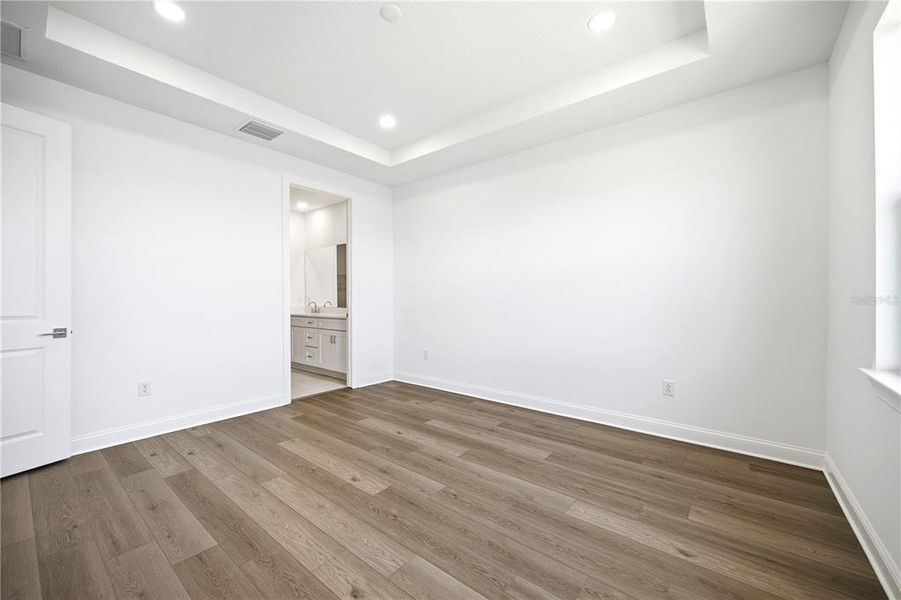 Spacious, unfurnished interior of a new home in , Apollo Beach (Image 26). Spacious, unfurnished interior of a new home in , Apollo Beach (Image 26).