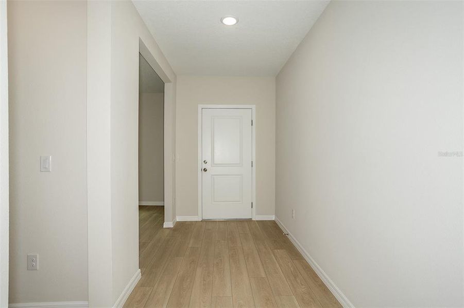 Spacious, unfurnished interior of a new home in Two Rivers, Zephyrhills (Image 19).