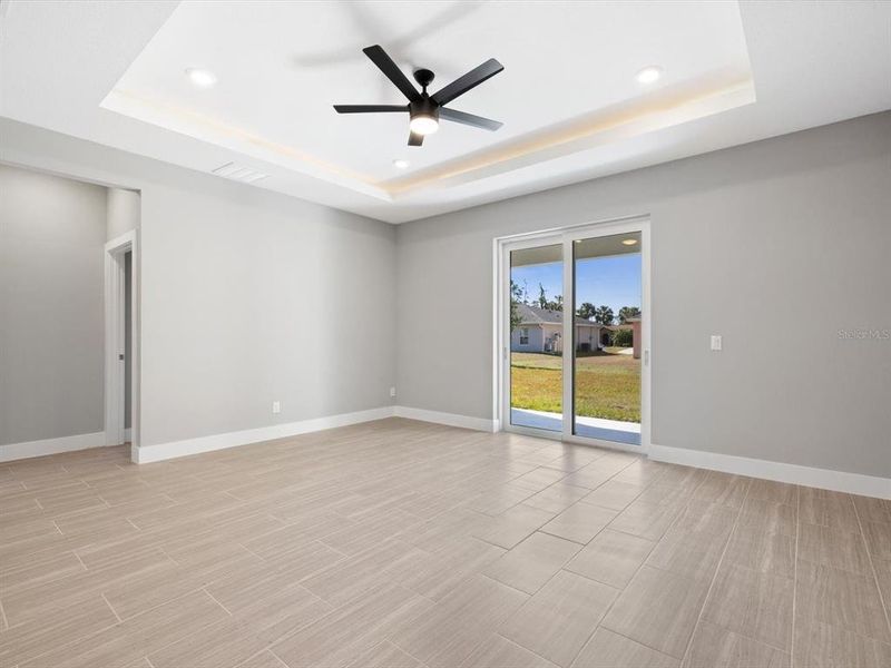 Spacious, unfurnished interior of a new home in , Punta Gorda (Image 24).