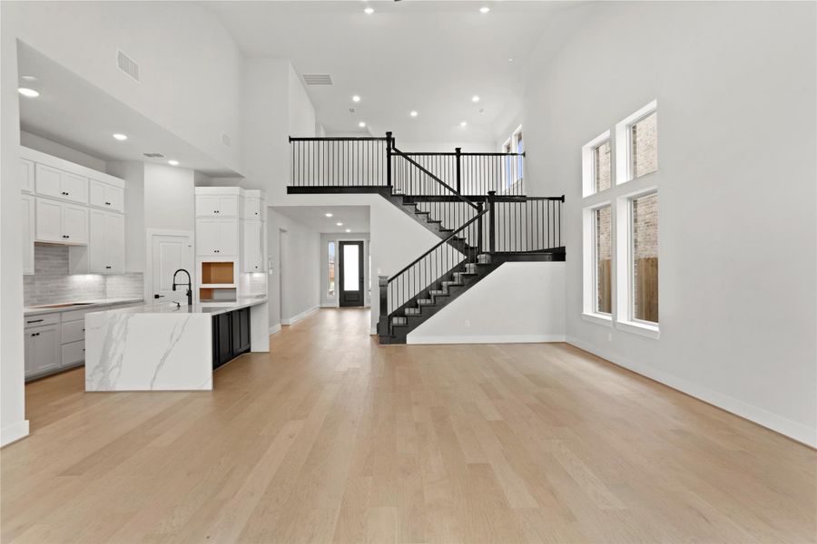 *REPRESENTATION PHOTO OF THE SAME FLOOR PLAN, FINISHES WILL VARY!*