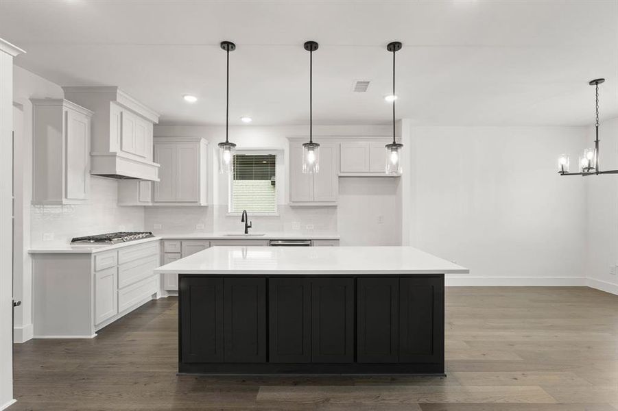 520 Elias-Kitchen-1