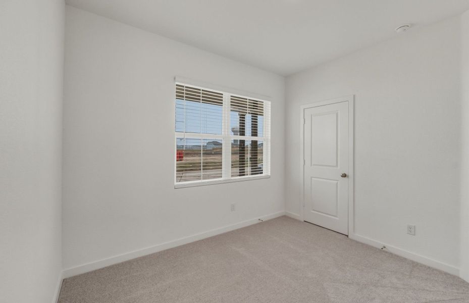 Spacious, unfurnished interior of a new home in County View, Temple (Image 29).