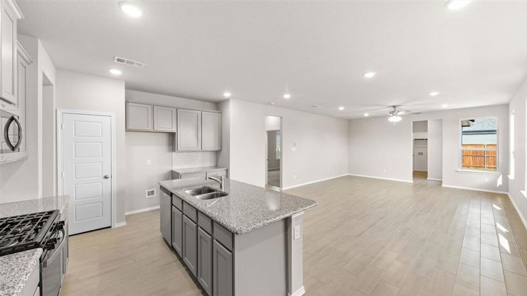 Photos are representative only and are not of the actual home. Features, finishes, and options may vary
