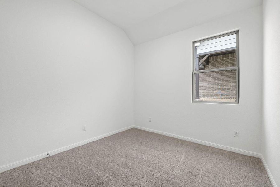 Spacious, unfurnished interior of a new home in Trinity Ranch, Elgin (Image 17).