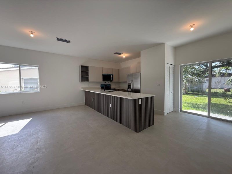 Furnished interior view inside a new home in , Fort Lauderdale (Image 3). Furnished interior view inside a new home in , Fort Lauderdale (Image 3).