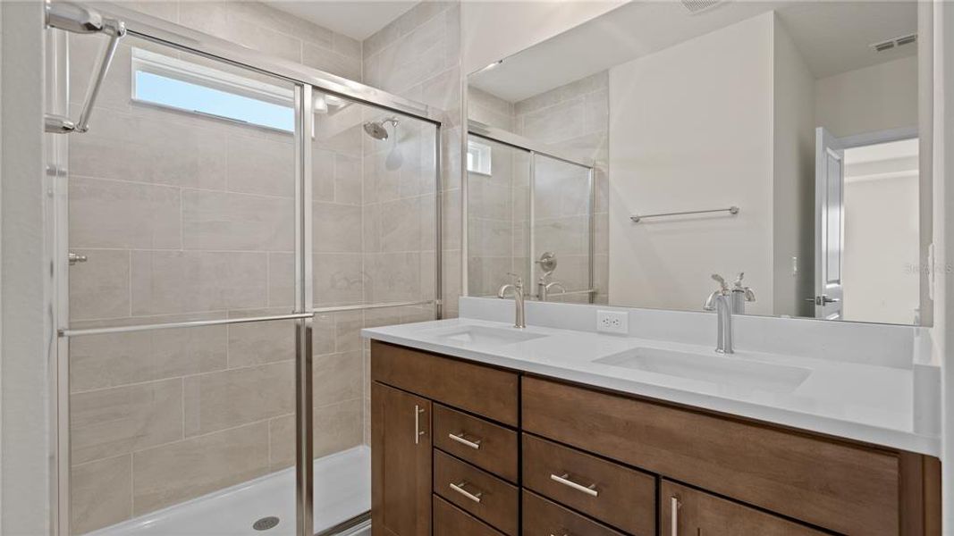 Furnished interior view inside a new home in Hamilton Bluff, Lake Hamilton (Image 11). Furnished interior view inside a new home in Hamilton Bluff, Lake Hamilton (Image 11).