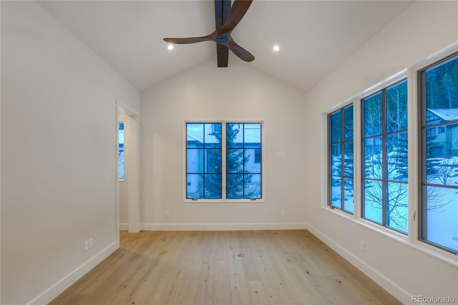 Spacious, unfurnished interior of a new home in , Keystone (Image 32).