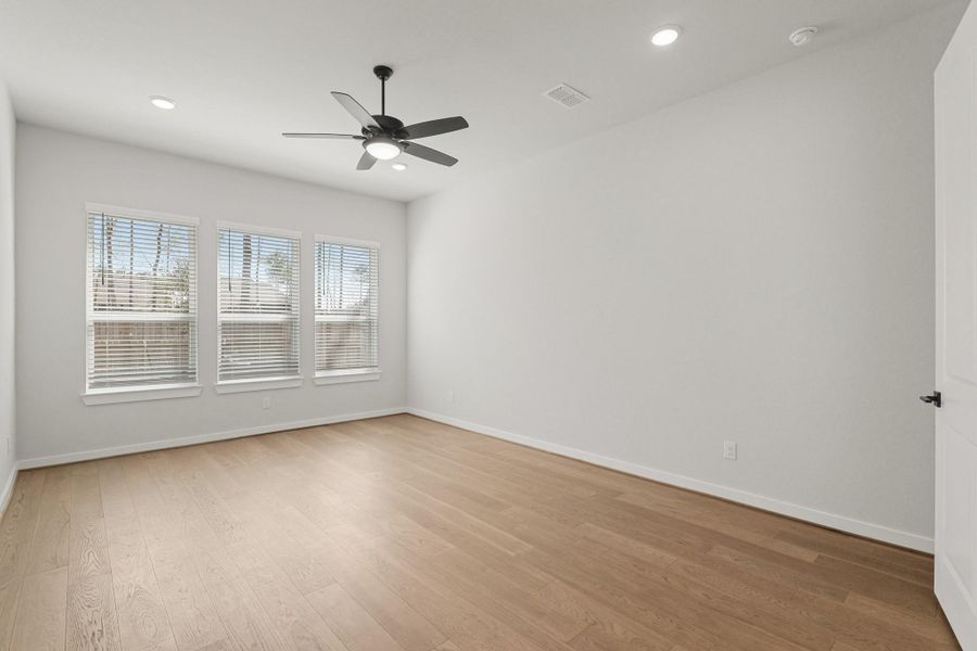 Spacious, unfurnished interior of a new home in The Highlands 50', Porter (Image 10). Spacious, unfurnished interior of a new home in The Highlands 50', Porter (Image 10).